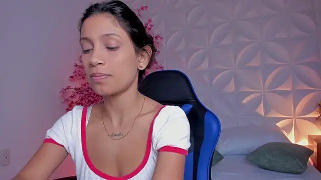 Snapshot of cora_22 chatting on April 2026 12:51:01 PM cora 22 online show from April 2026 12:51:01 PM