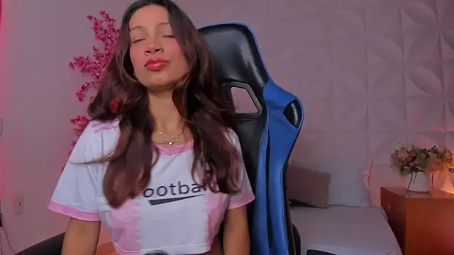 Snapshot of cora_22 chatting on February 2026 12:46:01 PM cora 22 online show from February 2026 12:46:01 PM