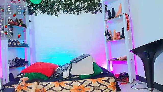 louise nails online show from March 2026 03:57:02 PM