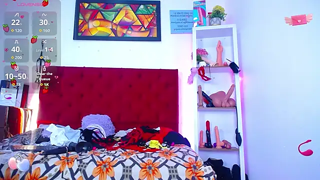 Snapshot of louise_nails chatting on November 2025 04:06:02 PM louise nails online show from November 2025 04:06:02 PM