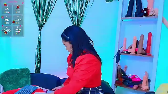 louise nails online show from March 2026 12:49:02 PM