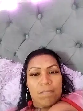louise nails online show from February 2025 04:20:02 PM