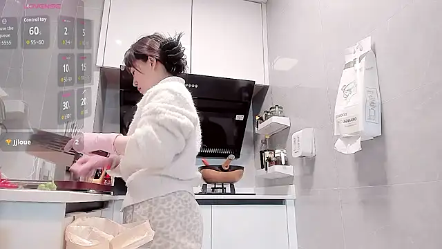 Snapshot of Vivian-6 chatting on March 2026 12:38:01 AM Vivian-6 online show from March 2026 12:38:01 AM