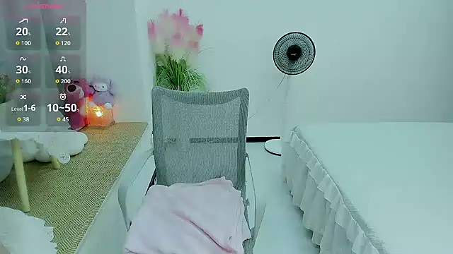 Vivian-6 online show from June 2026 12:32:01 AM