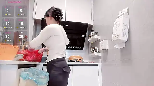 Snapshot of Vivian-6 chatting on March 2026 12:34:02 AM Vivian-6 online show from March 2026 12:34:02 AM