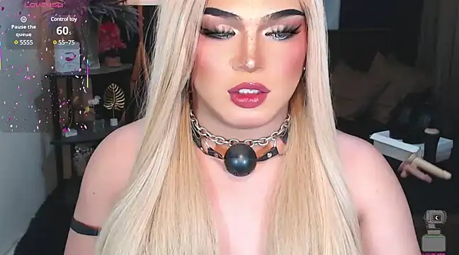 Snapshot of Bitch_Fowler69 chatting on March 2025 06:17:02 AM Bitch Fowler69 online show from March 2025 06:17:02 AM