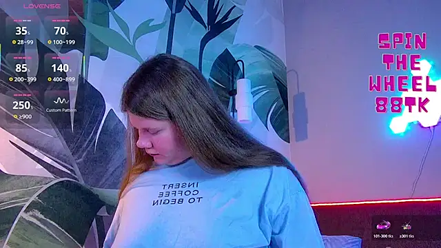 RubyValen online show from November 2025 01:48:02 AM