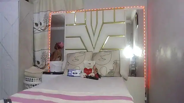 SexyyNana online show from December 2025 01:38:02 AM