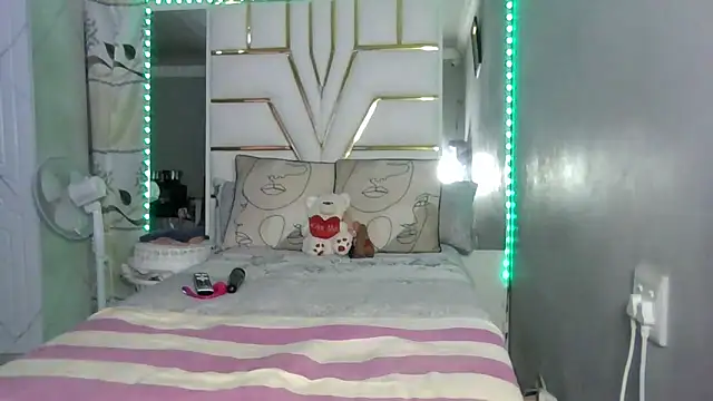 SexyyNana online show from September 2025 10:38:01 PM