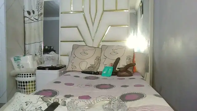 SexyyNana online show from February 2026 12:19:02 AM