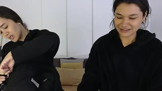 sexychanell 18 online show from February 2026 01:33:02 PM