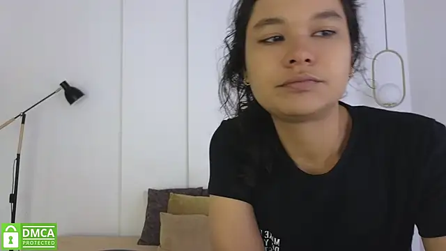 Snapshot of sexychanell_18 chatting on June 2026 01:38:02 PM sexychanell 18 online show from June 2026 01:38:02 PM