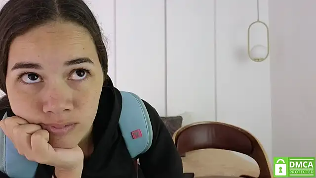 sexychanell 18 online show from November 2025 01:15:02 PM