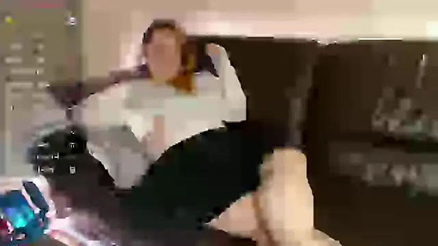 LilithEmber online show from January 2025 11:02:02 PM