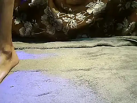 DarkHorse89 online show from February 2025 08:14:02 PM