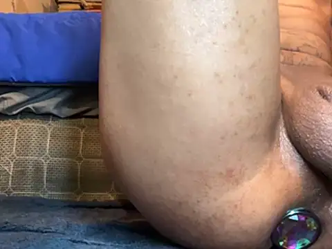 DarkHorse89 online show from December 2024 05:00:01 PM