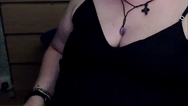mayasmith online show from June 2026 07:00:01 PM