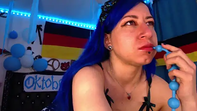 Snapshot of pussytight_pervert chatting on October 2025 11:19:01 PM pussytight pervert online show from October 2025 11:19:01 PM