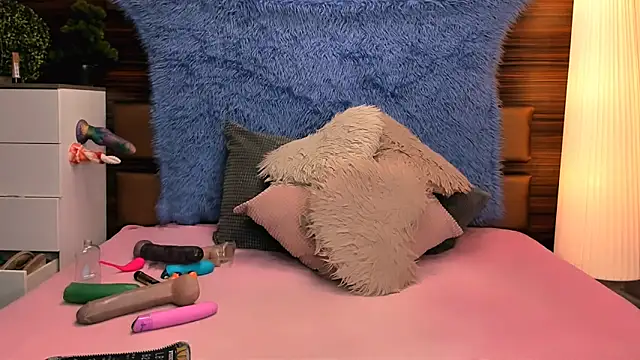 Snapshot of LiaMetz chatting on February 2026 07:24:02 PM LiaMetz online show from February 2026 07:24:02 PM