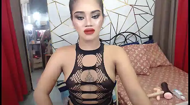 Snapshot of WildTsYhannaUncut chatting on February 2025 10:41:01 AM WildTsYhannaUncut online show from February 2025 10:41:01 AM