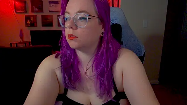 KiraSpitQueen online show from April 2026 03:41:01 AM