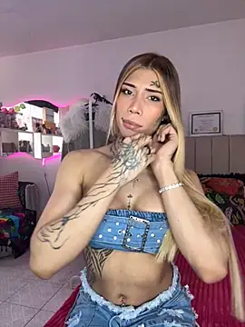 Snapshot of caroline_cossei chatting on September 2025 02:45:02 PM caroline cossei online show from September 2025 02:45:02 PM