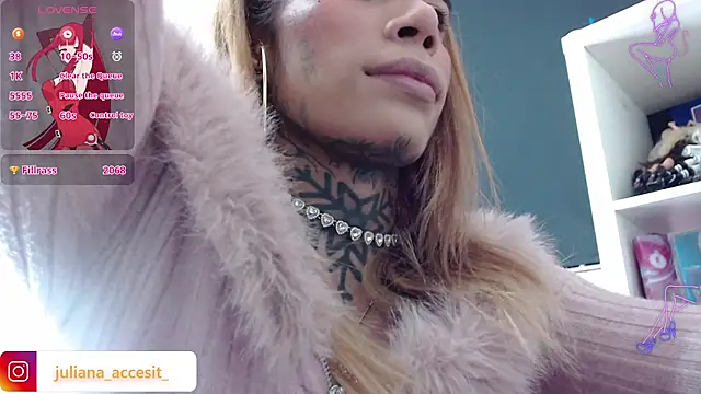 Snapshot of caroline_cossei chatting on July 2026 03:18:02 AM caroline cossei online show from July 2026 03:18:02 AM