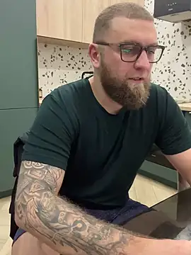 Snapshot of Bear_bear_ chatting on February 2025 09:04:01 PM Bear bear online show from February 2025 09:04:01 PM