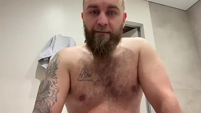 Snapshot of Bear_bear_ chatting on November 2025 08:51:01 AM Bear bear online show from November 2025 08:51:01 AM