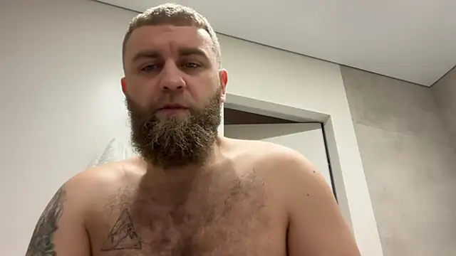 Snapshot of Bear_bear_ chatting on November 2025 09:03:01 AM Bear bear online show from November 2025 09:03:01 AM