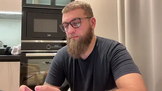 Snapshot of Bear_bear_ chatting on November 2025 11:43:02 AM Bear bear online show from November 2025 11:43:02 AM