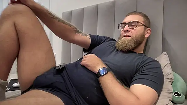 Snapshot of Bear_bear_ chatting on September 2025 09:41:01 AM Bear bear online show from September 2025 09:41:01 AM