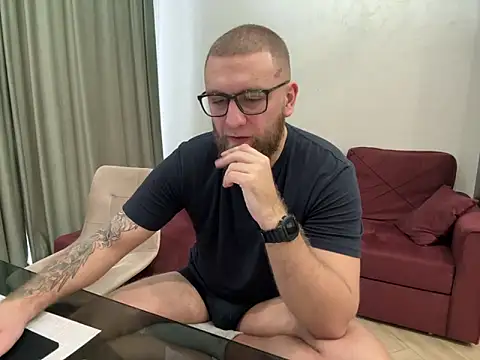 Snapshot of Bear_bear_ chatting on March 2025 08:21:02 AM Bear bear online show from March 2025 08:21:02 AM