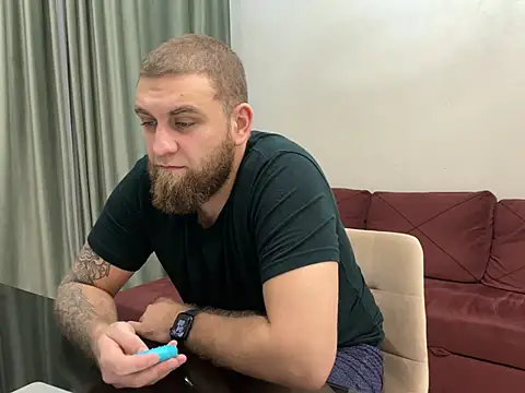 Snapshot of Bear_bear_ chatting on March 2025 01:09:01 AM Bear bear online show from March 2025 01:09:01 AM