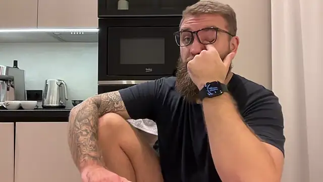 Snapshot of Bear_bear_ chatting on November 2025 01:11:01 PM Bear bear online show from November 2025 01:11:01 PM