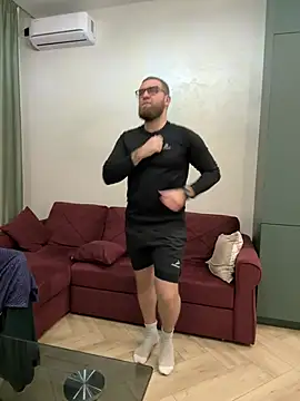 Snapshot of Bear_bear_ chatting on March 2025 06:37:02 PM Bear bear online show from March 2025 06:37:02 PM