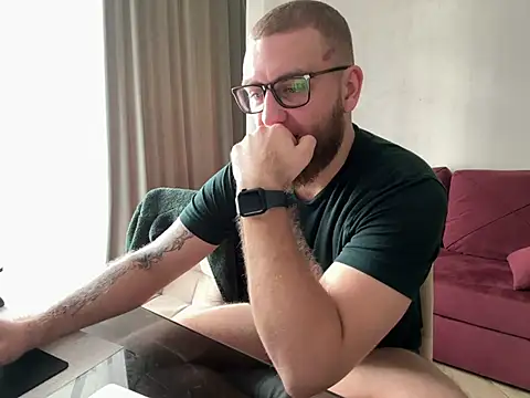 Snapshot of Bear_bear_ chatting on March 2025 09:37:02 AM Bear bear online show from March 2025 09:37:02 AM