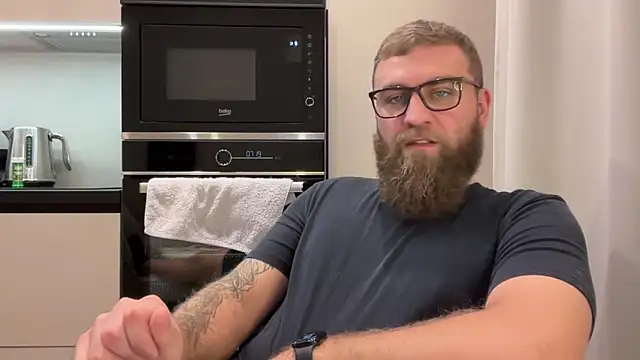 Bear bear  online show from December 2025 01:57:01 PM