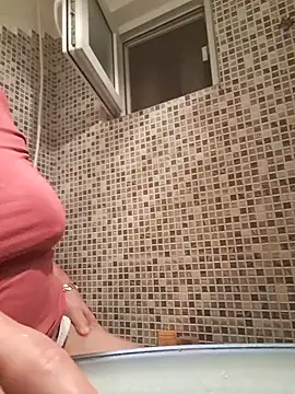 Snapshot of OliviaLewis chatting on February 2025 01:36:01 AM OliviaLewis online show from February 2025 01:36:01 AM