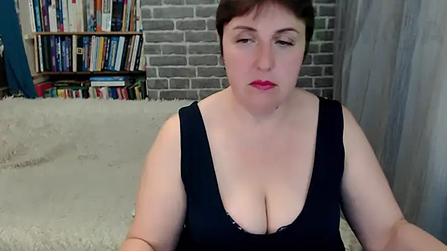 Rainbow lady online show from November 2025 02:42:01 PM