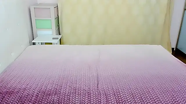 Rainbow lady online show from March 2026 04:34:01 AM