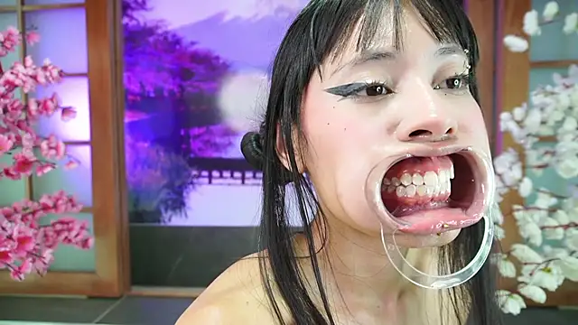 miss  maria online show from March 2025 09:09:02 PM