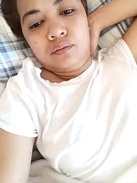 Snapshot of xTheLastVIRGINx chatting on April 2026 12:05:01 AM xTheLastVIRGINx online show from April 2026 12:05:01 AM