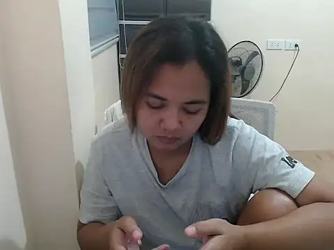 xTheLastVIRGINx online show from December 2025 02:22:02 PM