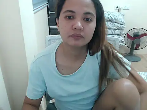 Snapshot of xTheLastVIRGINx chatting on March 2026 03:35:01 PM xTheLastVIRGINx online show from March 2026 03:35:01 PM