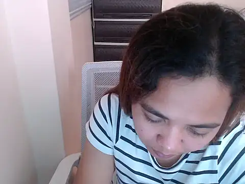 xTheLastVIRGINx online show from February 2026 07:43:02 AM