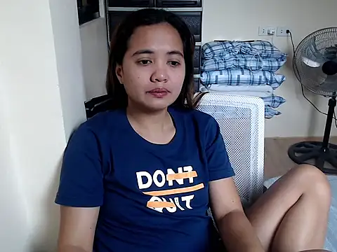 xTheLastVIRGINx online show from February 2026 04:56:02 AM