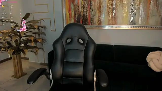 JuanitaClay online show from October 2025 12:48:02 PM