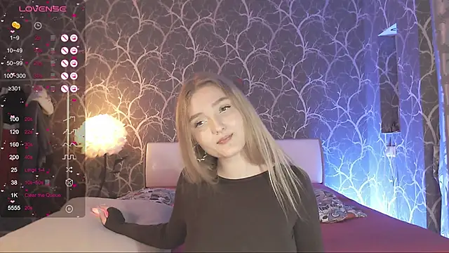 MiaMiaMeow online show from February 2026 01:22:02 PM