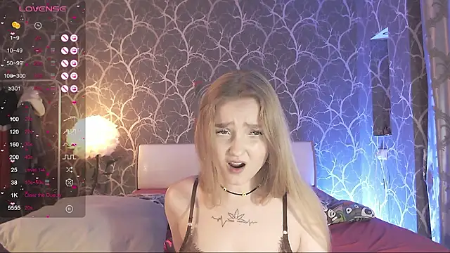 MiaMiaMeow online show from February 2026 04:51:02 PM